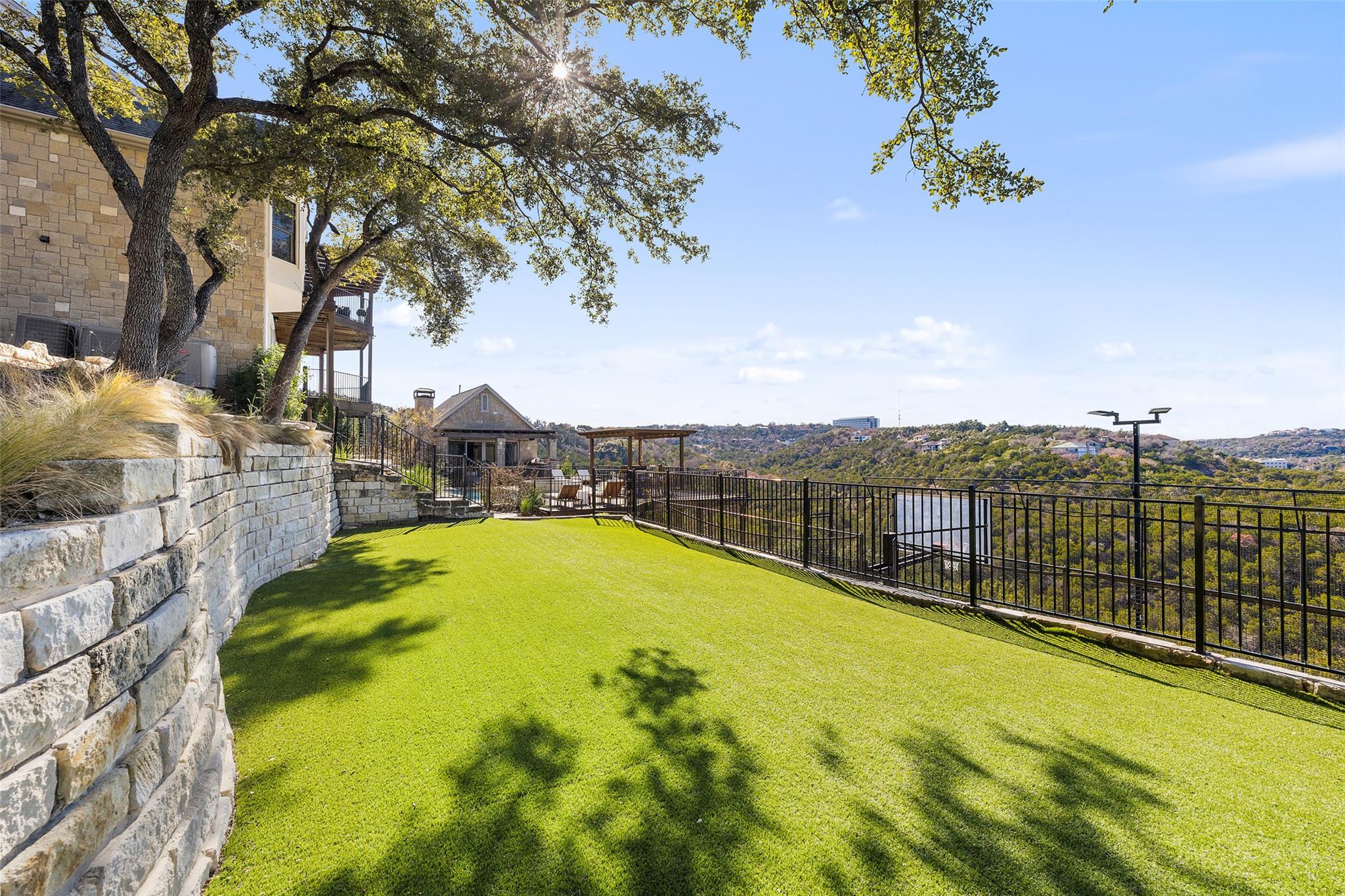1421 Circle Ridge DR