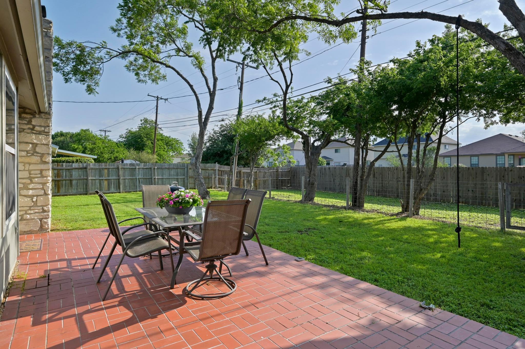 1403 Mills Meadow DR