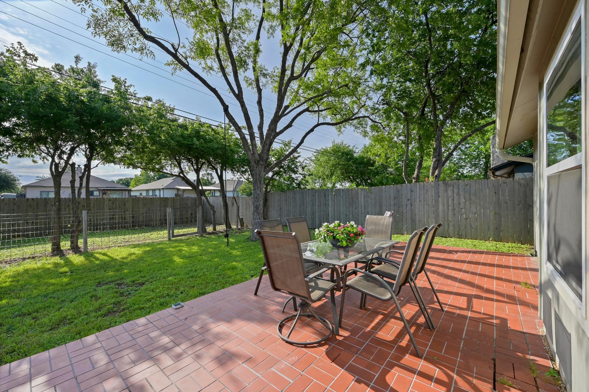 1403 Mills Meadow DR