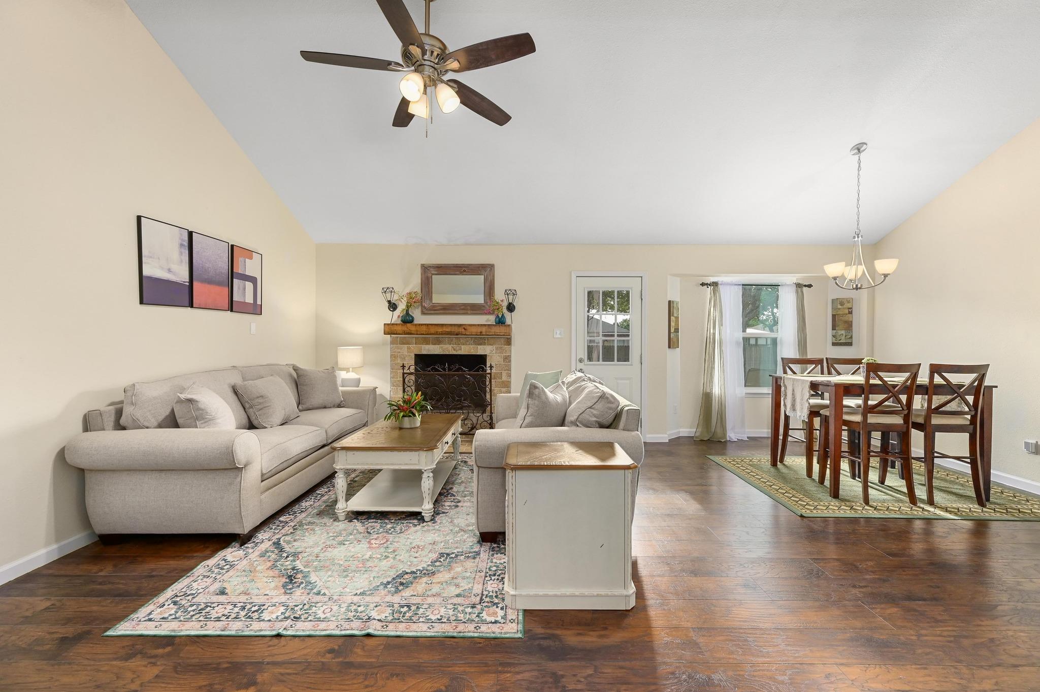 1403 Mills Meadow DR
