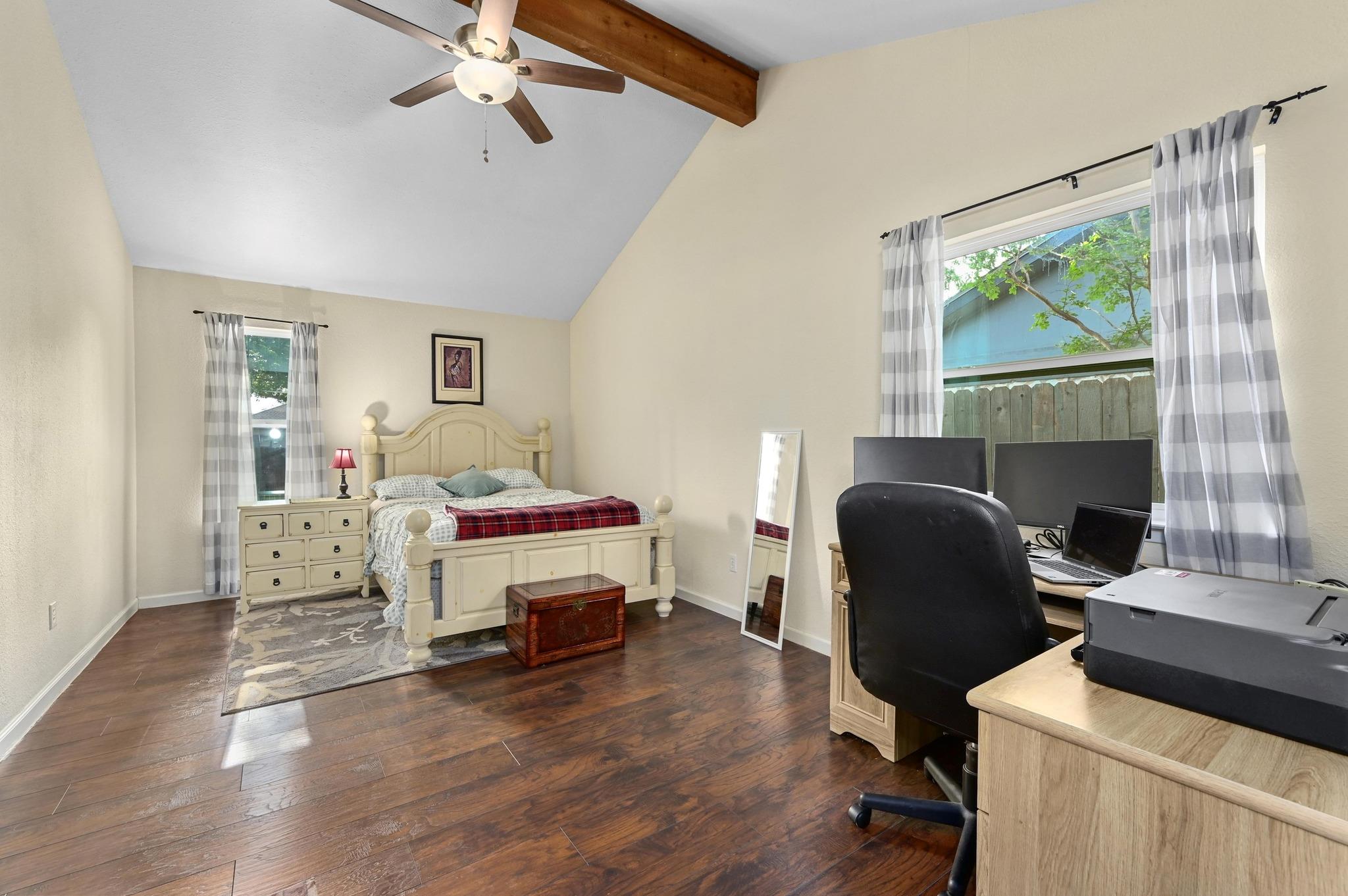 1403 Mills Meadow DR