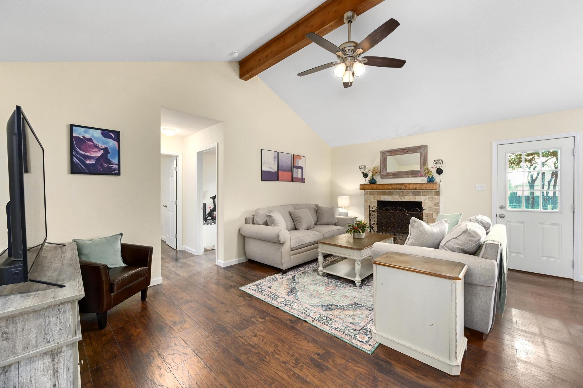 1403 Mills Meadow DR