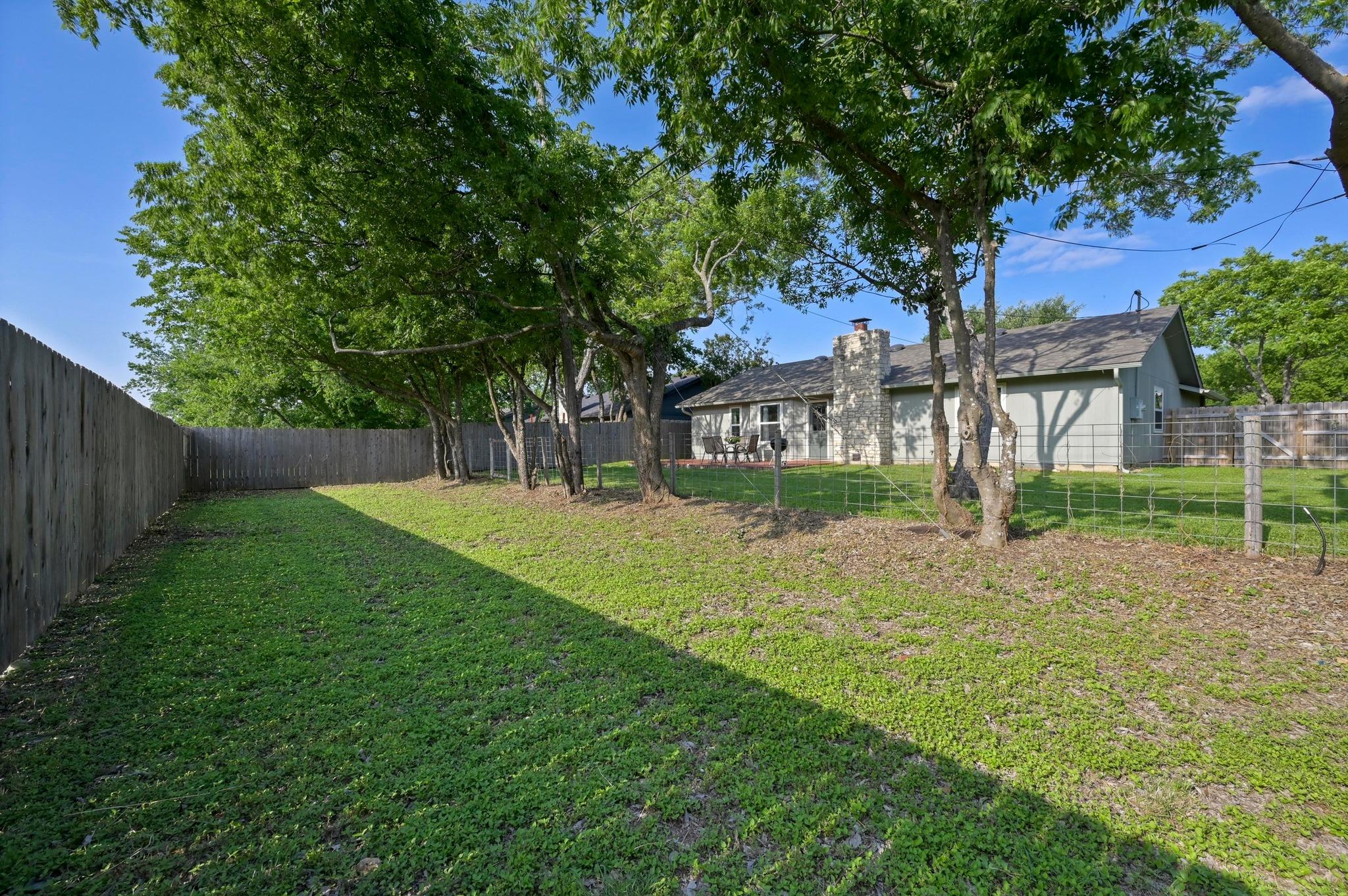 1403 Mills Meadow DR