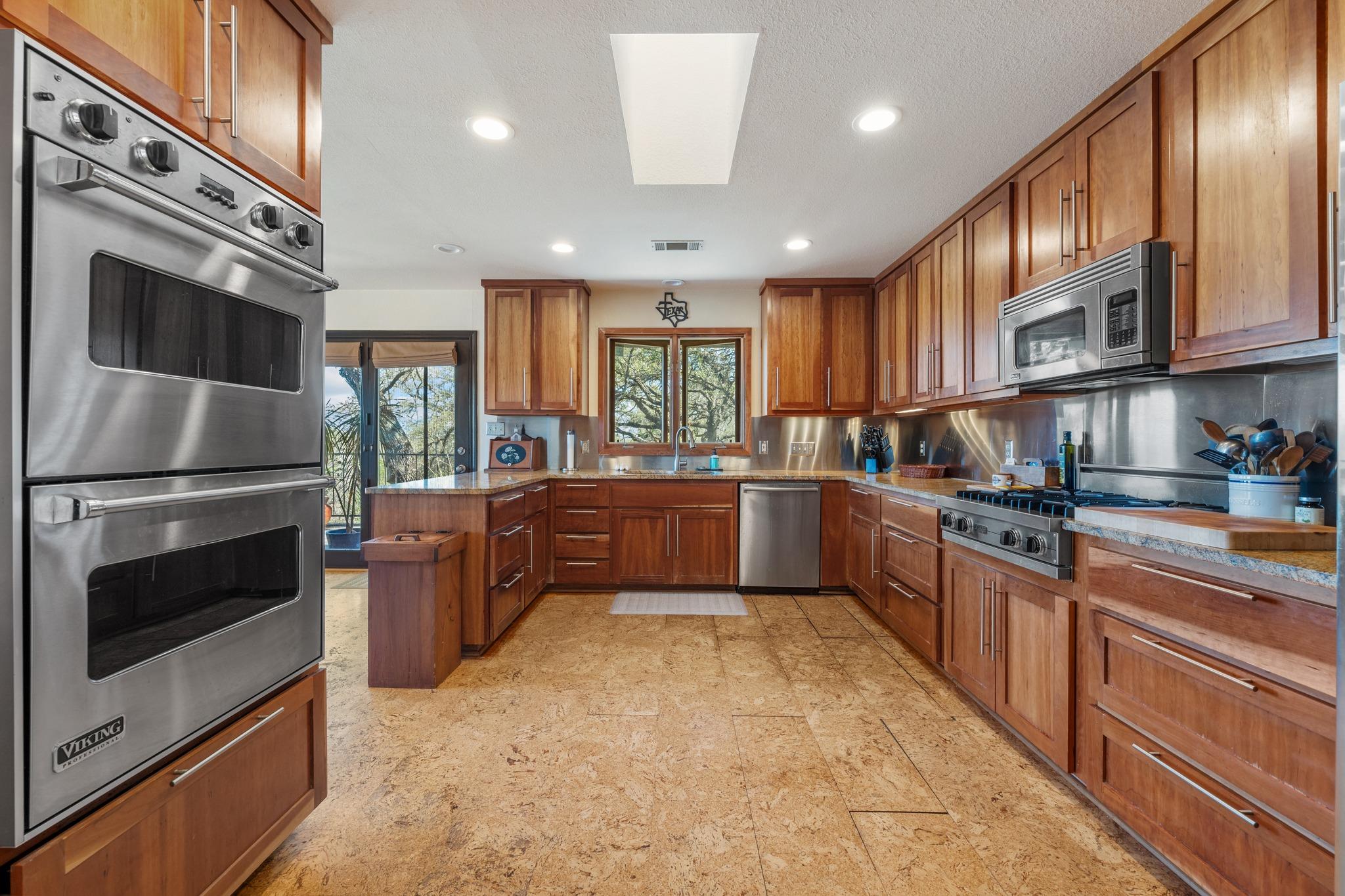 604 Rolling Green DR