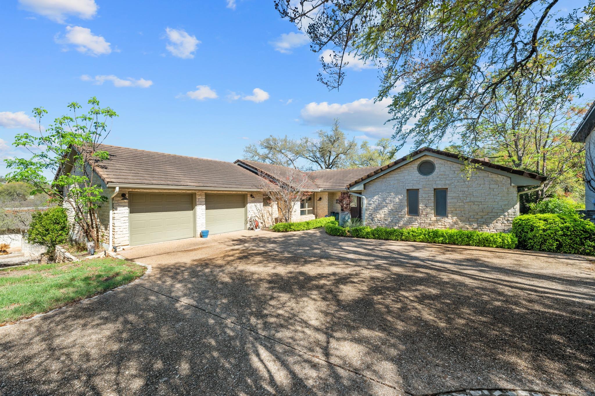 604 Rolling Green DR