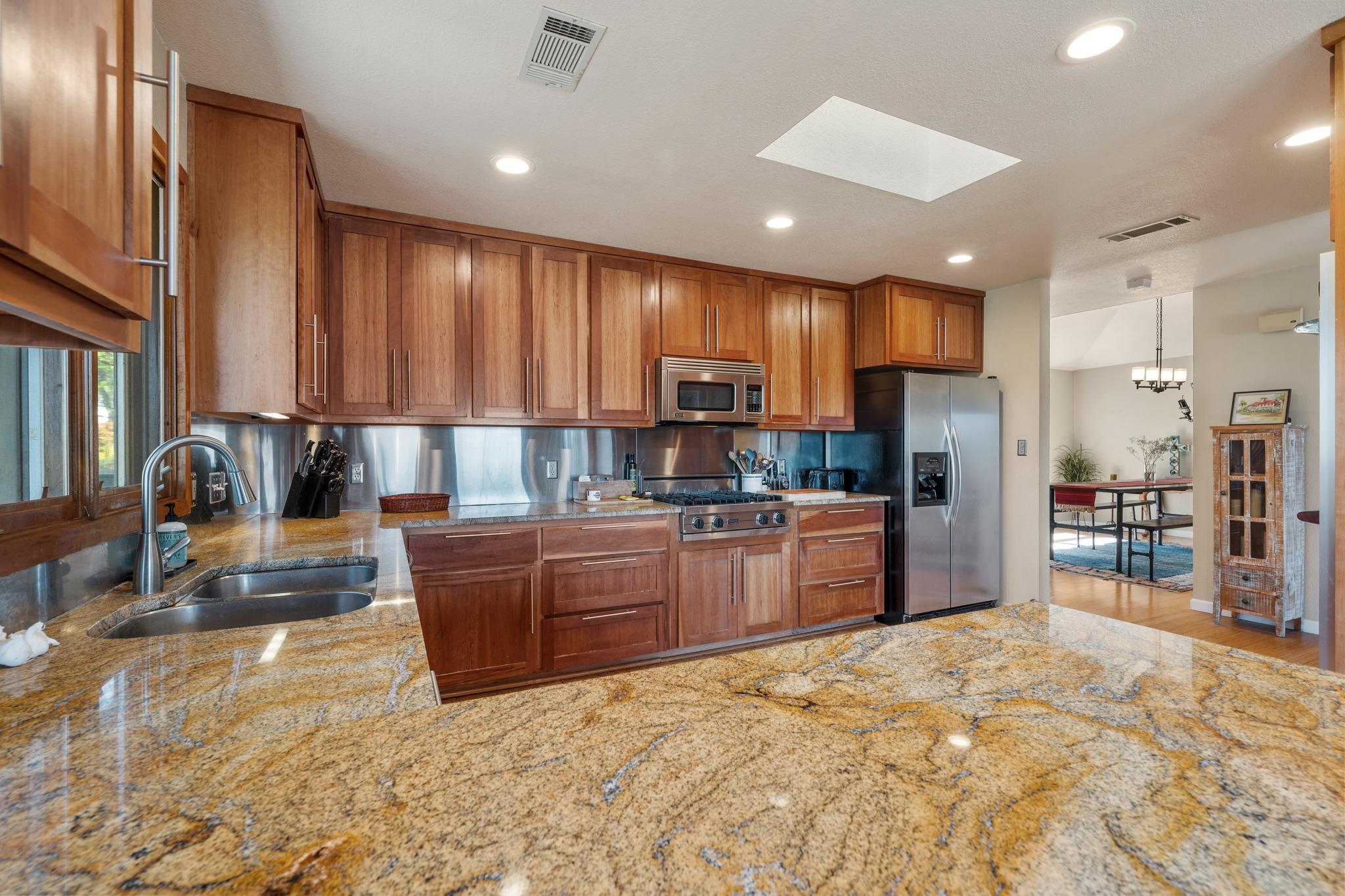 604 Rolling Green DR