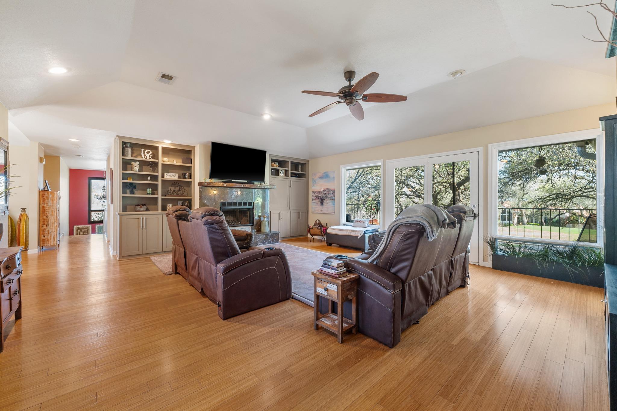 604 Rolling Green DR