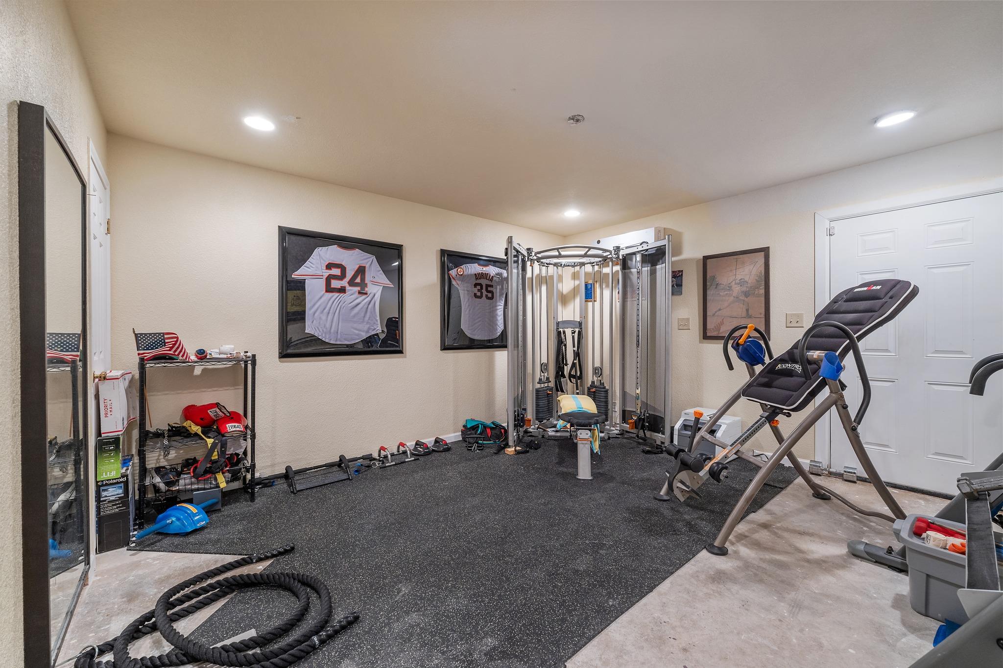 604 Rolling Green DR