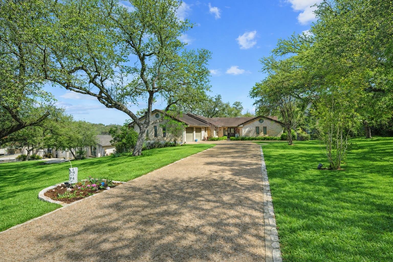 604 Rolling Green DR