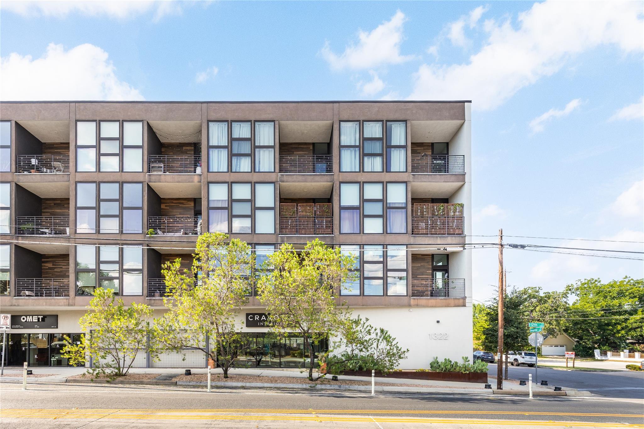 1322 E 12th ST # 202