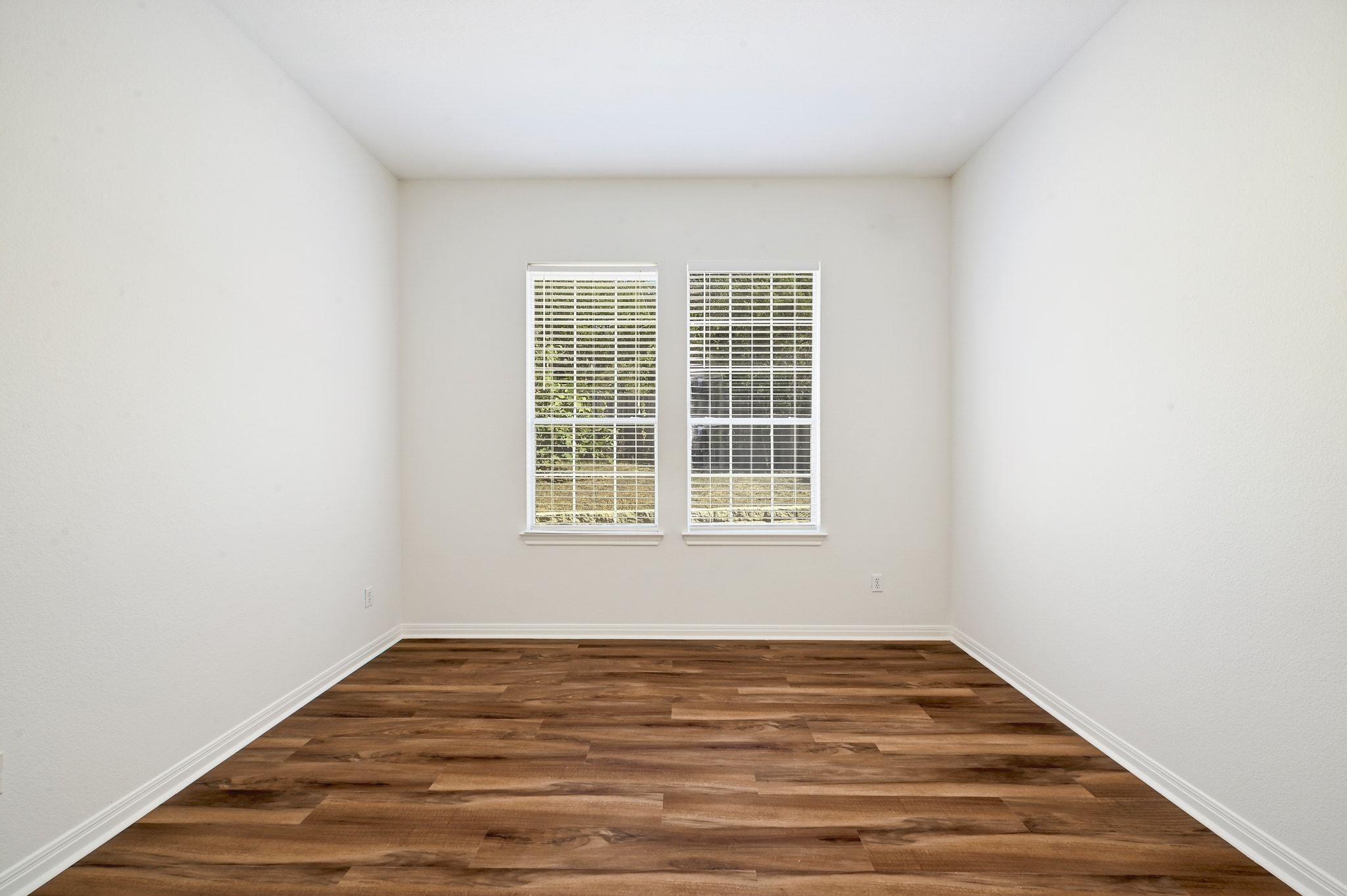 10109 Chestnut Ridge RD