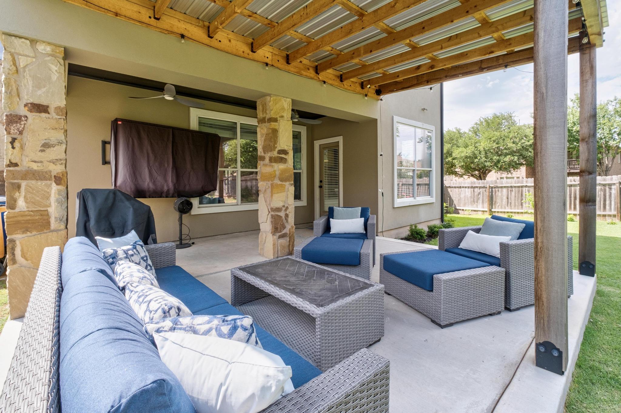 5701 Sunset RDG