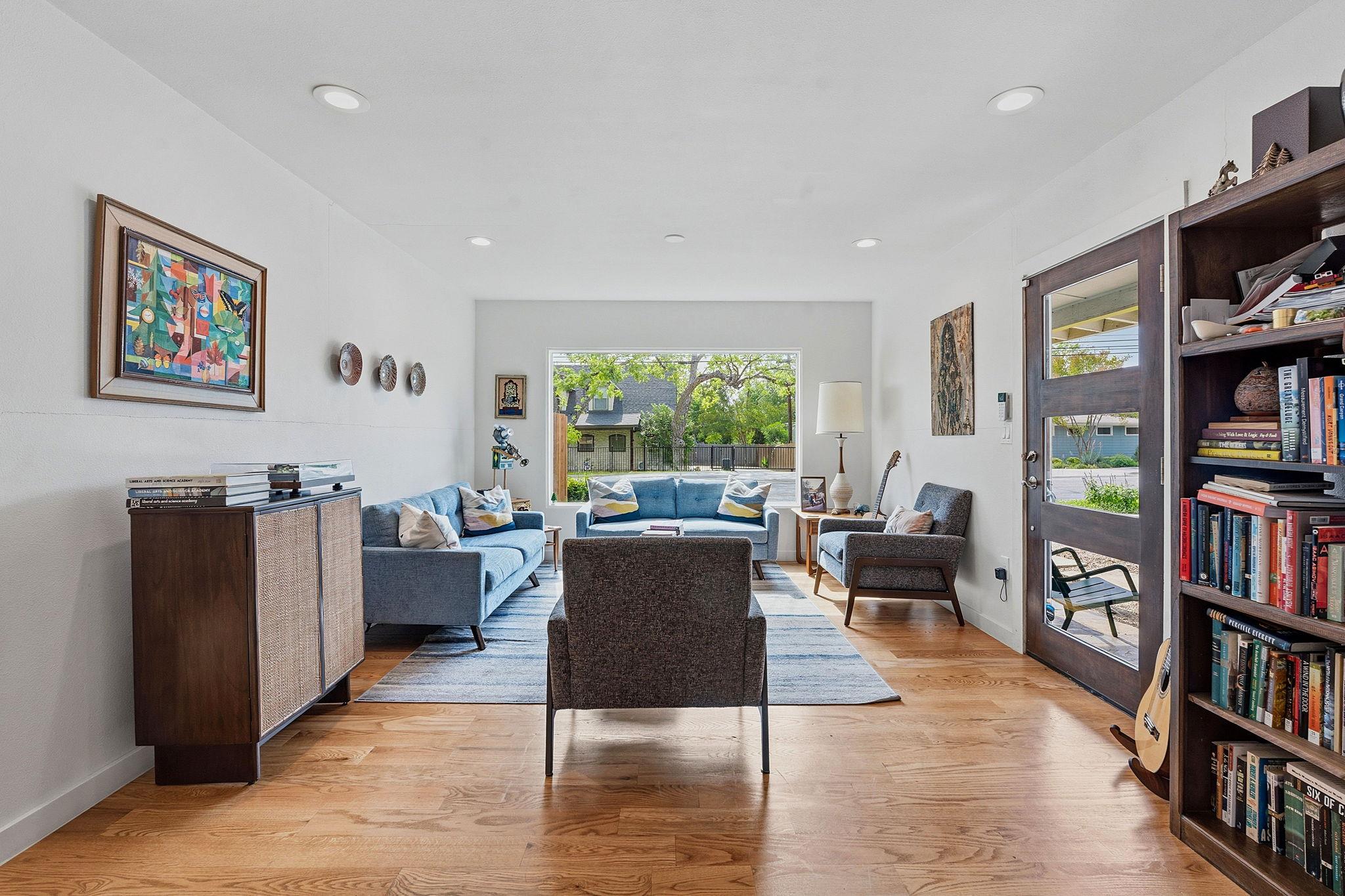 2800 W 50th ST