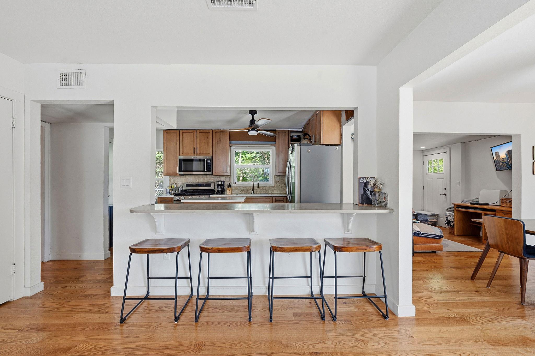 2800 W 50th ST