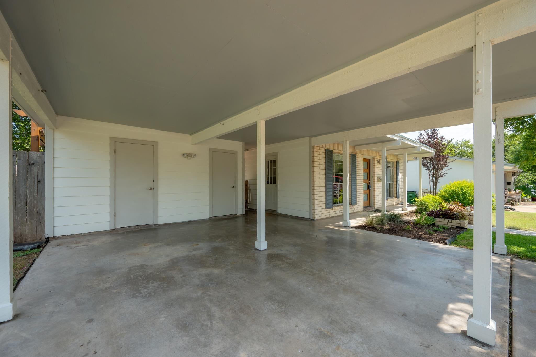 8417 Maine DR