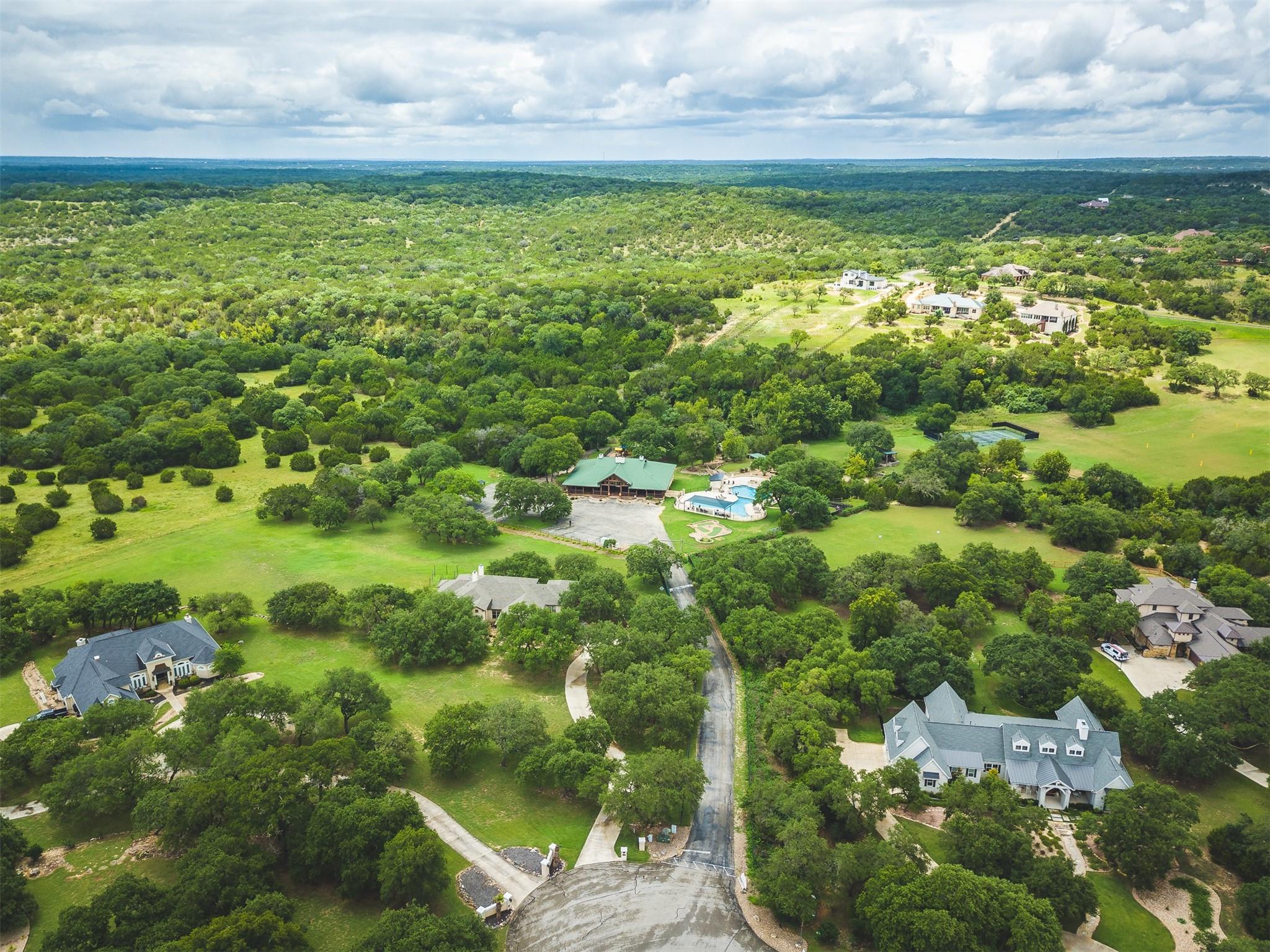 736 Covered Bridge DR