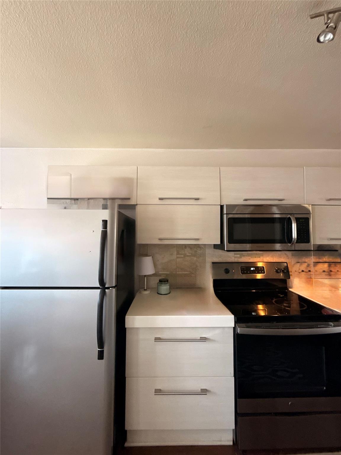 1101 Grove BLVD # 502