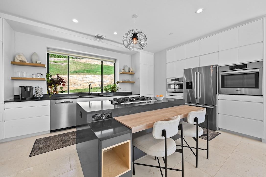 405 Barrett LN, Austin