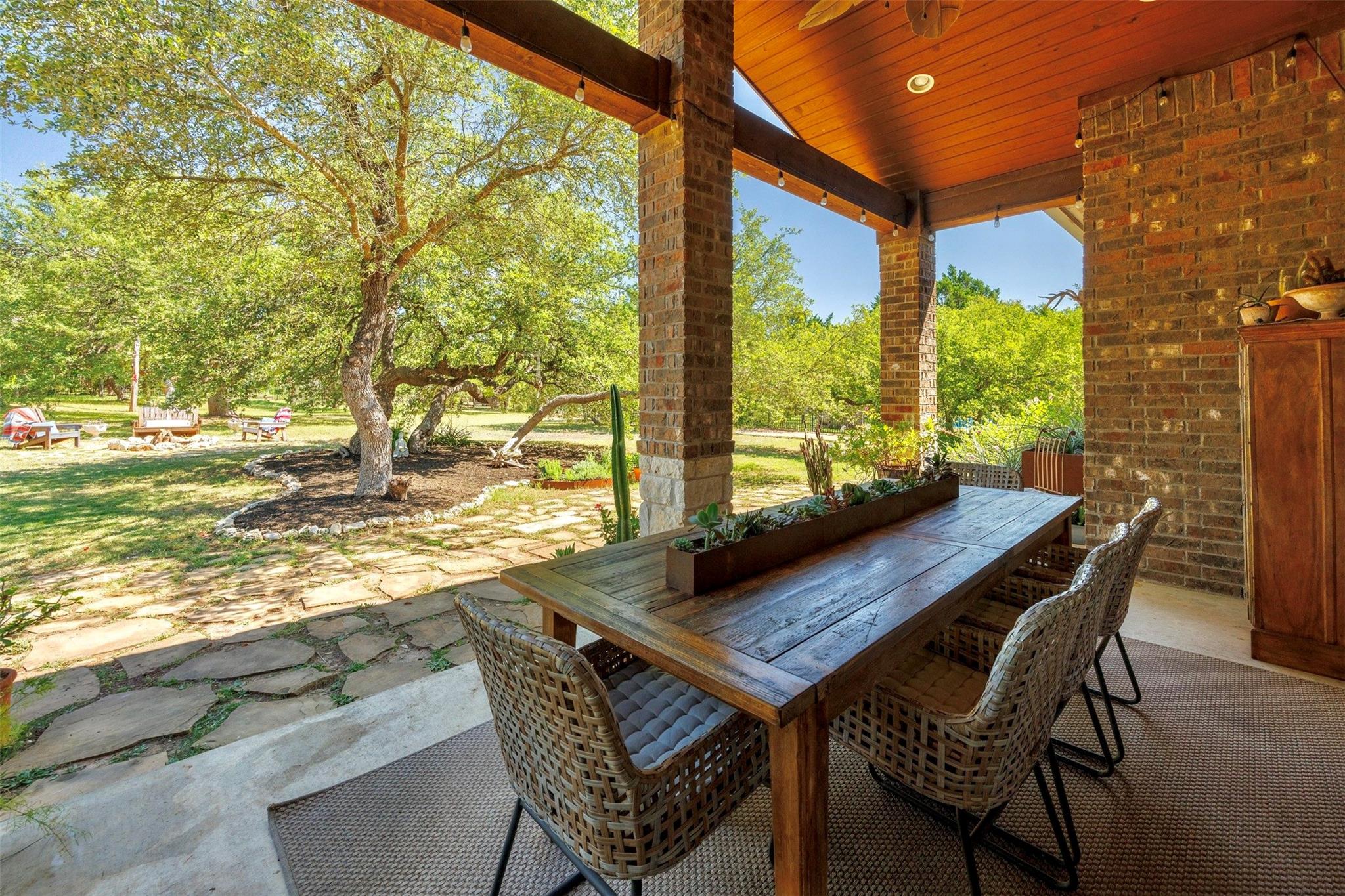 1135 Blue Ridge Dr. DR