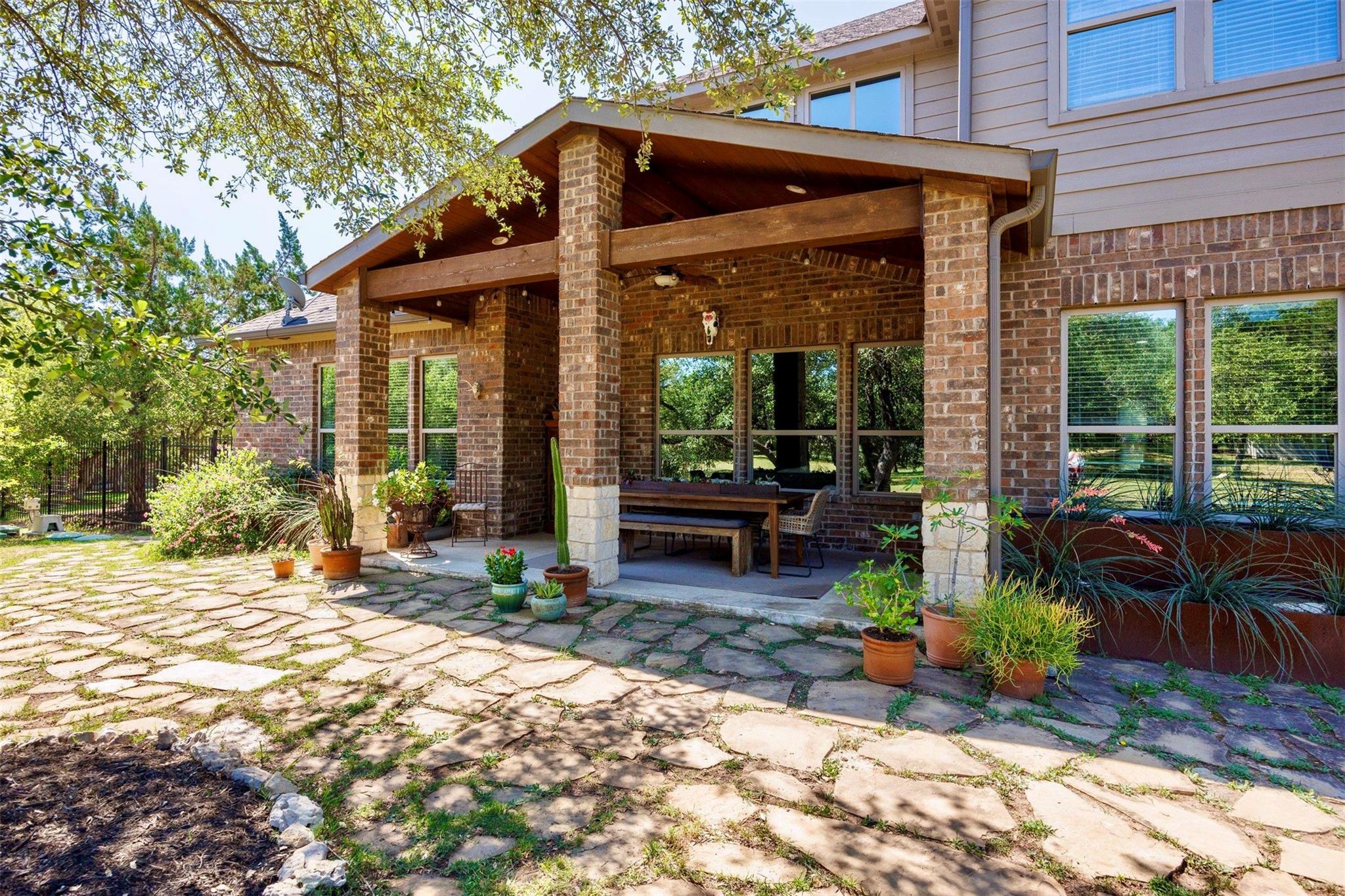 1135 Blue Ridge Dr. DR