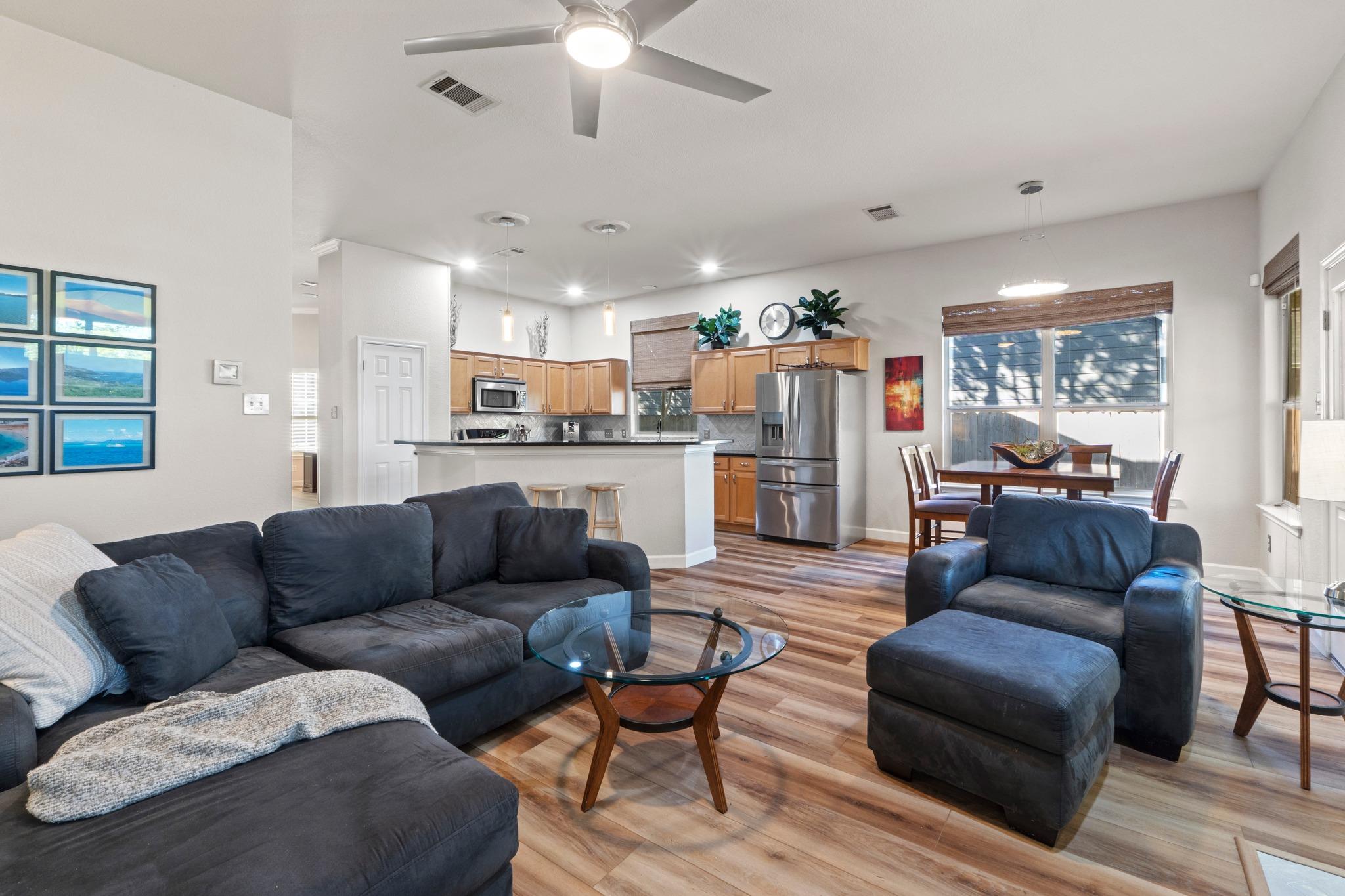 8620 Little Laura DR