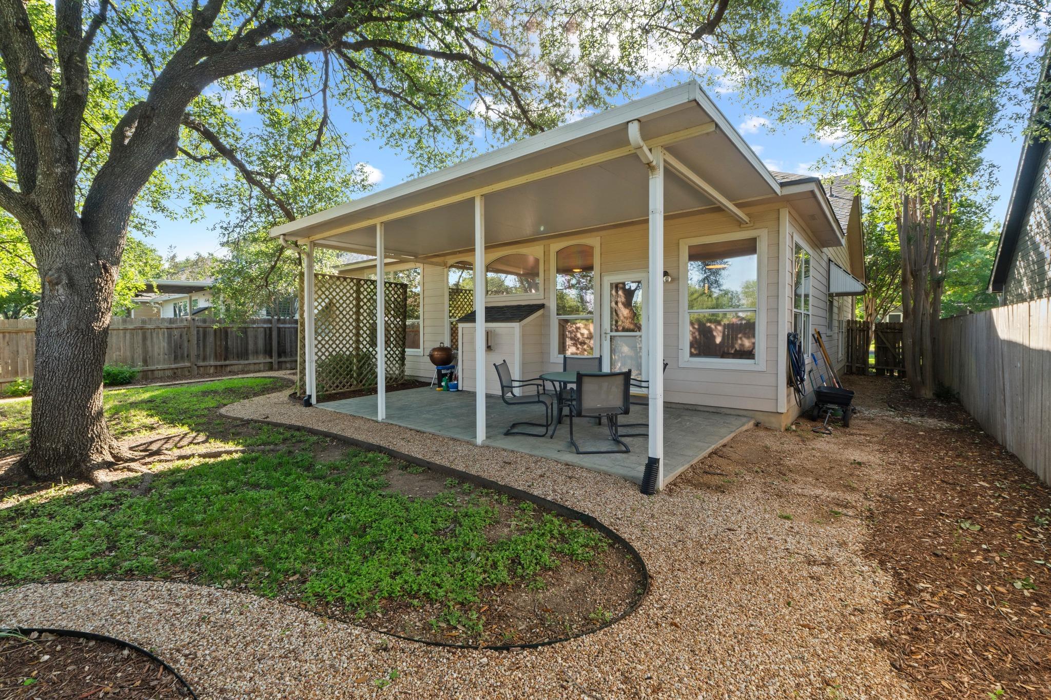 8620 Little Laura DR