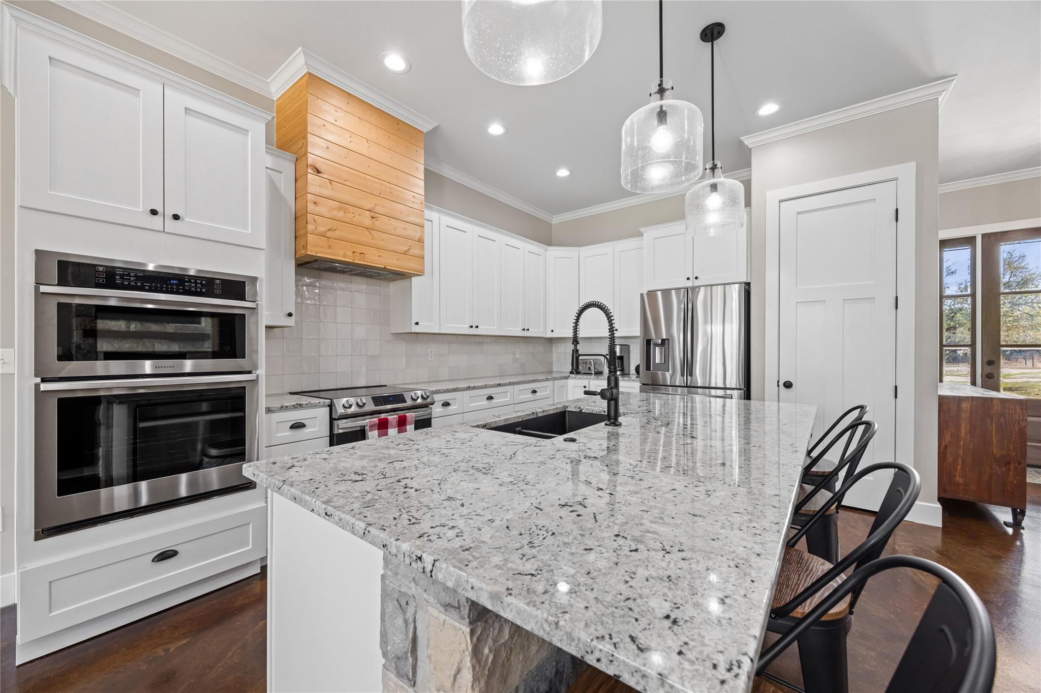 1602 County Road 250