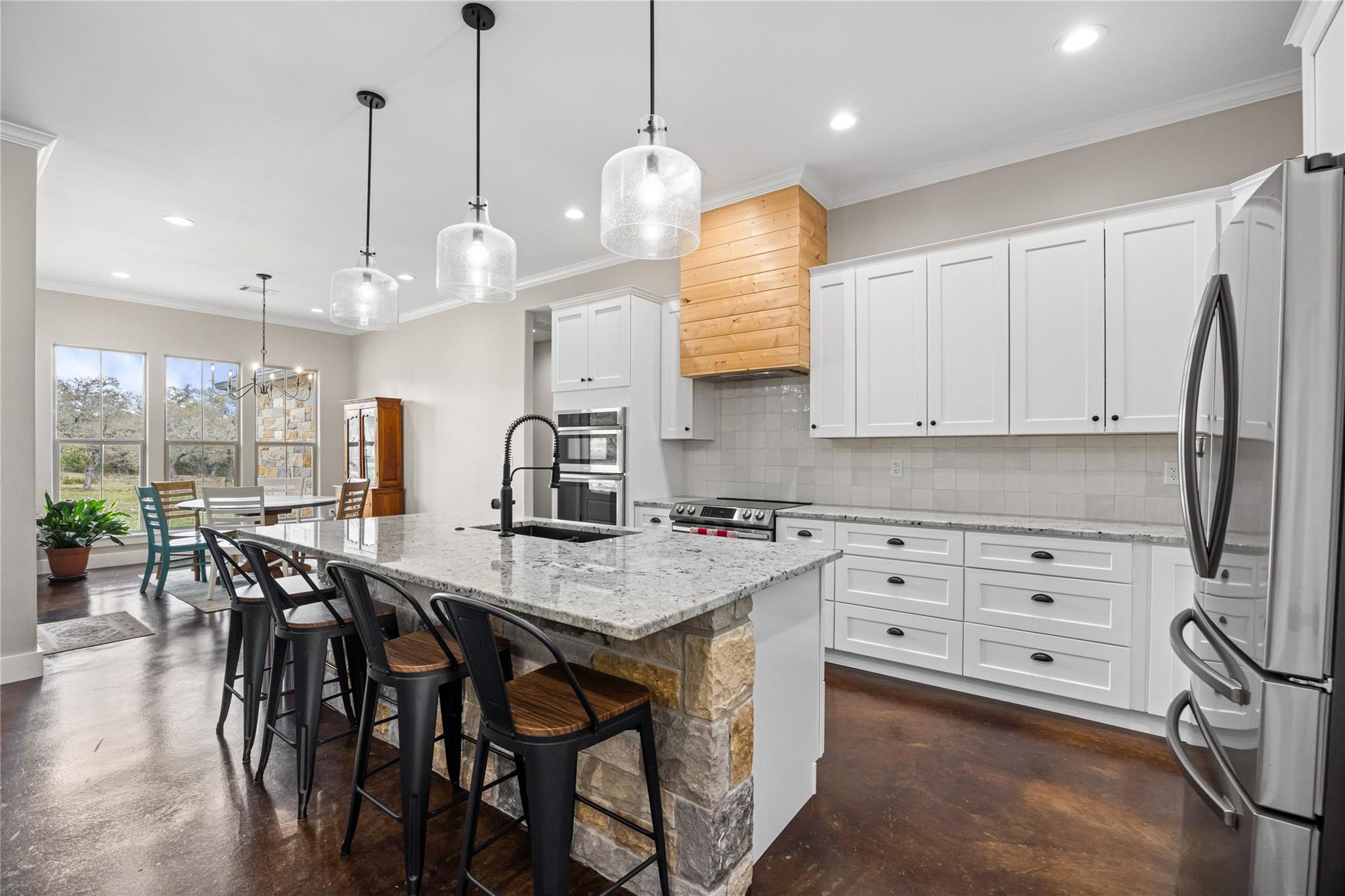 1602 County Road 250