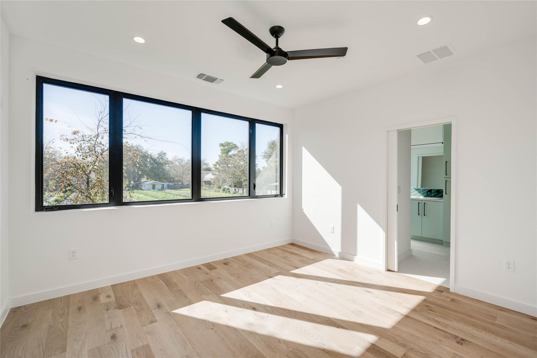 1103 Cherico ST # 3B