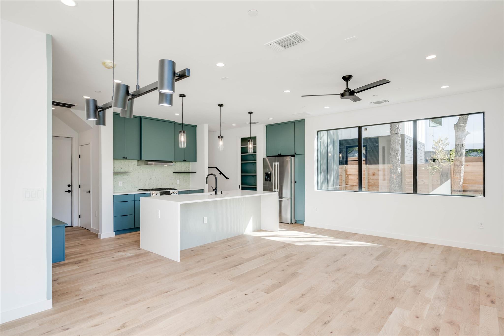 1103 Cherico ST # 3B