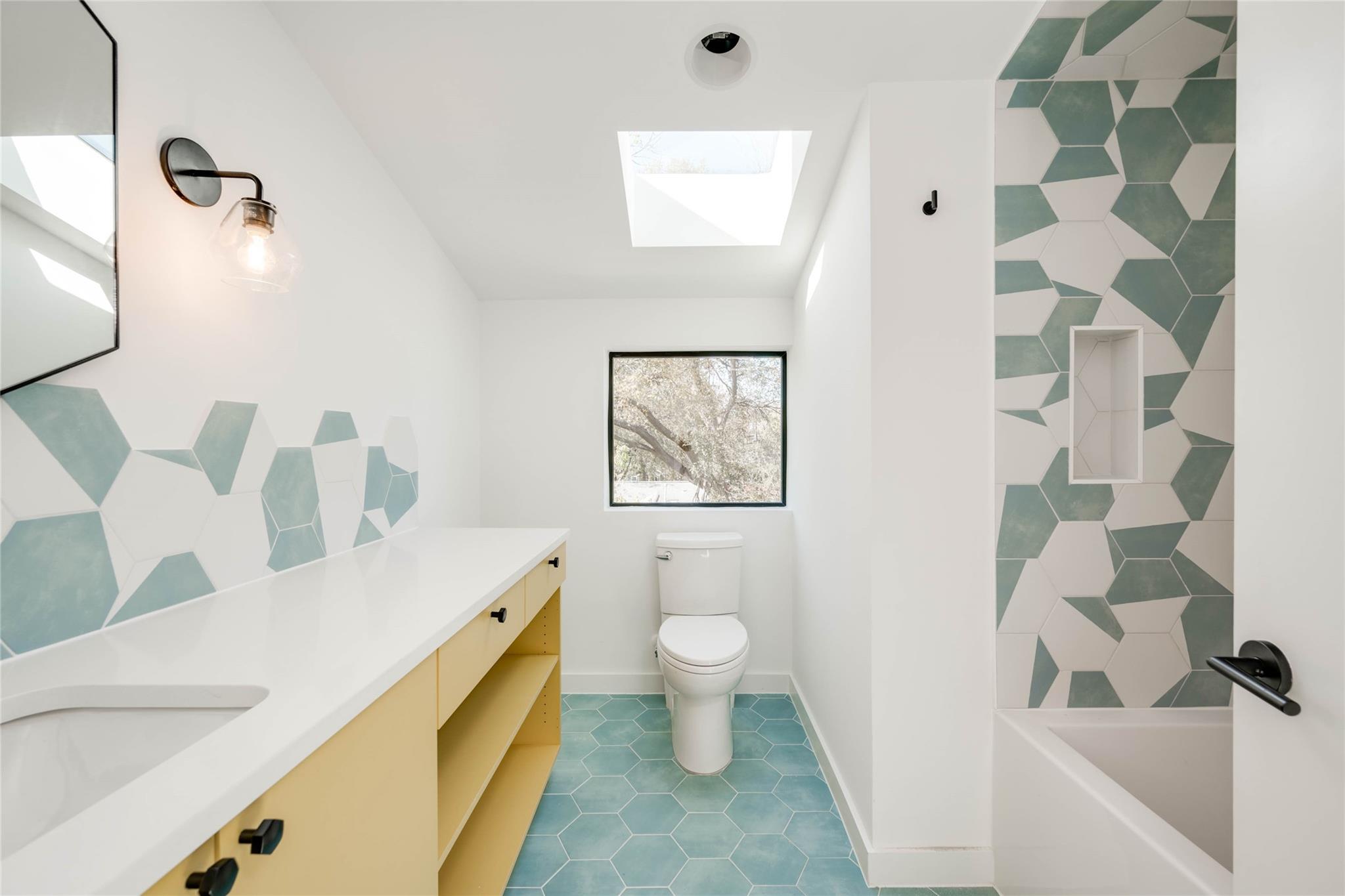 1103 Cherico ST # 3B