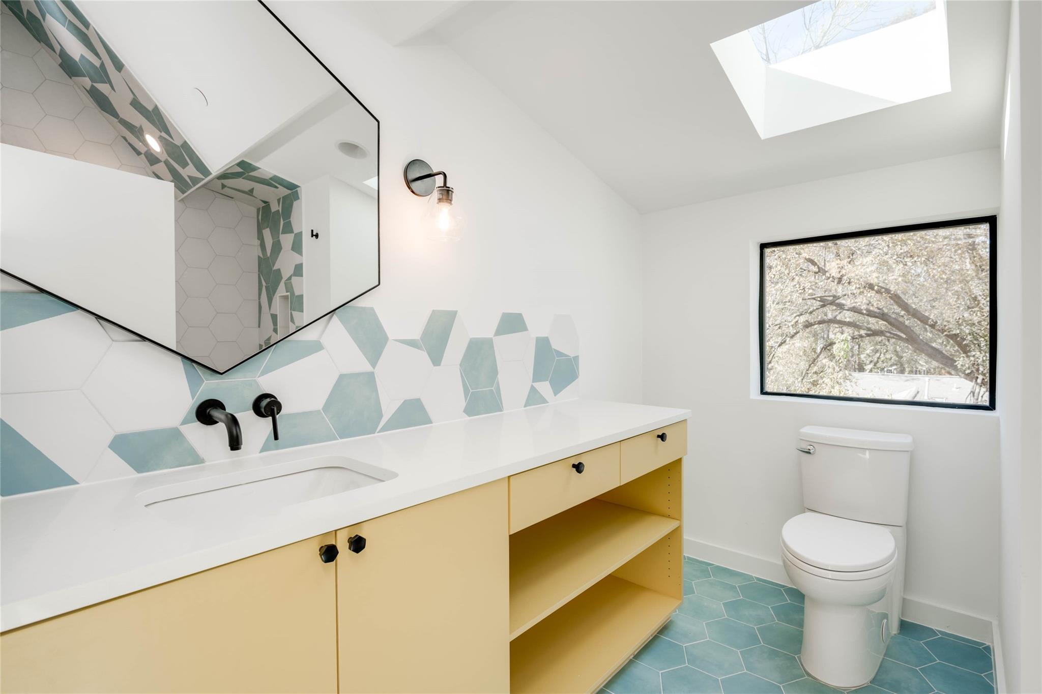 1103 Cherico ST # 3B