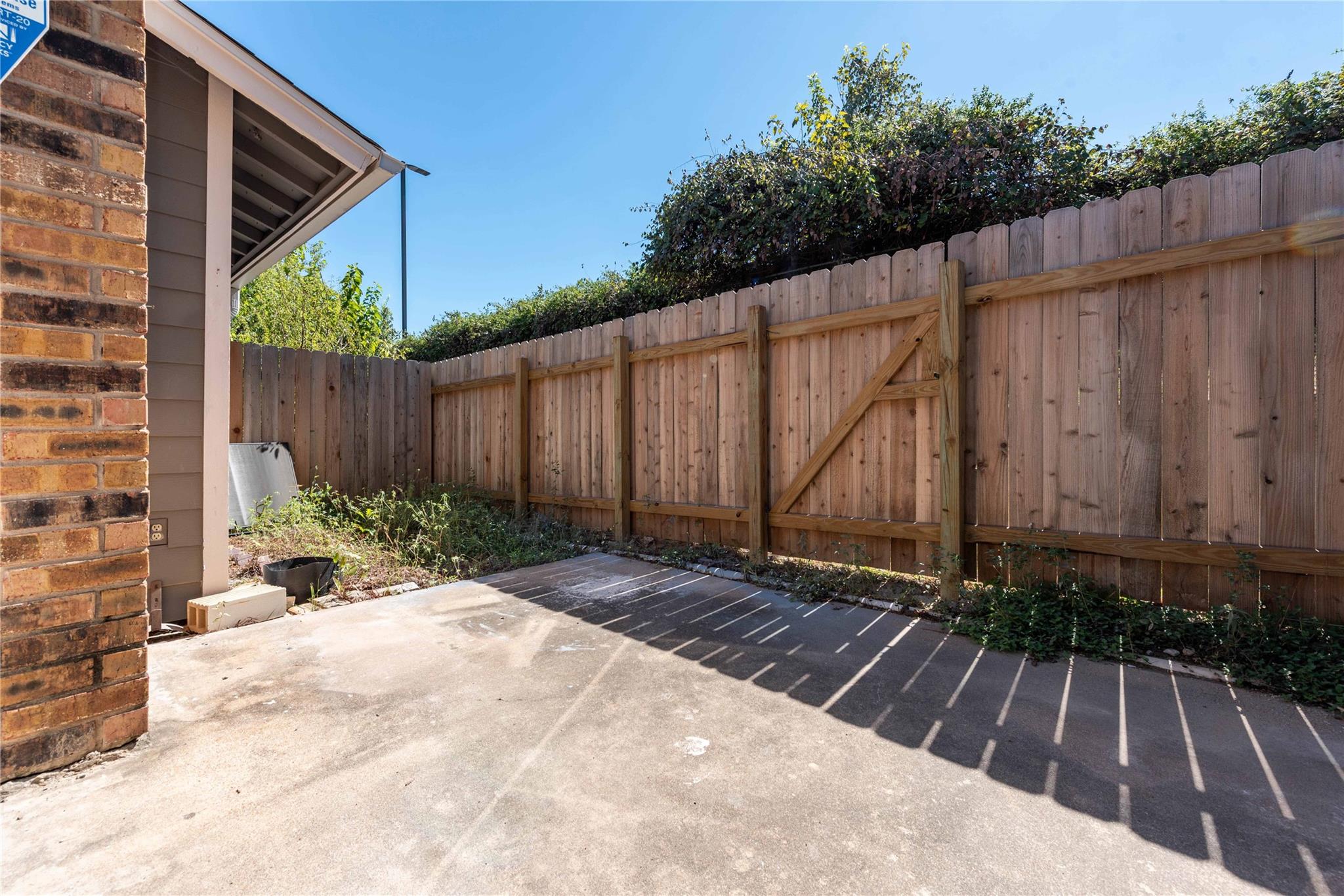 7203 Coronado CIR