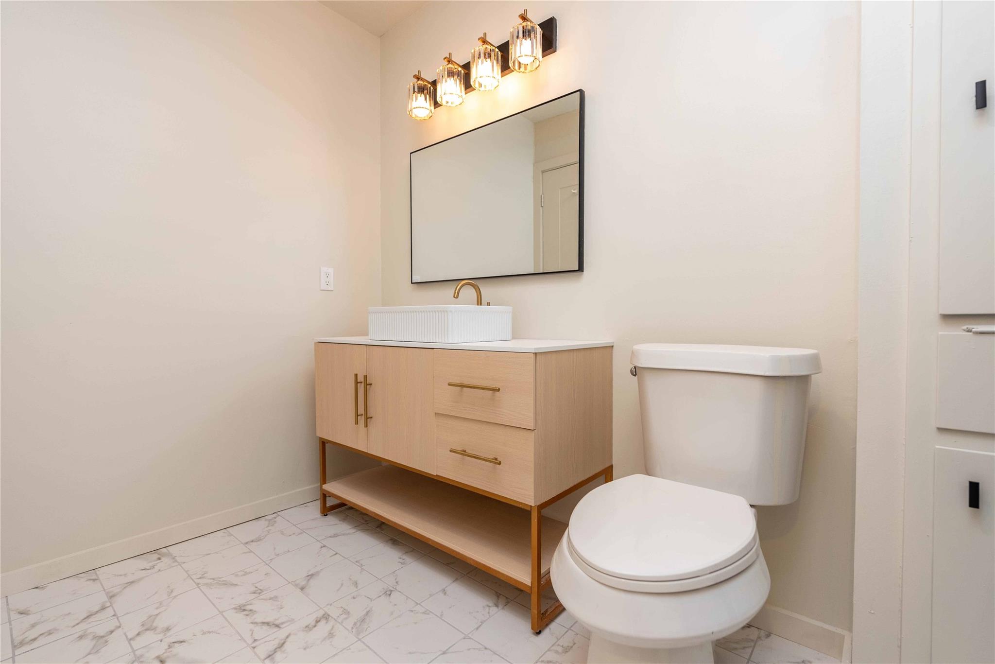 7203 Coronado CIR