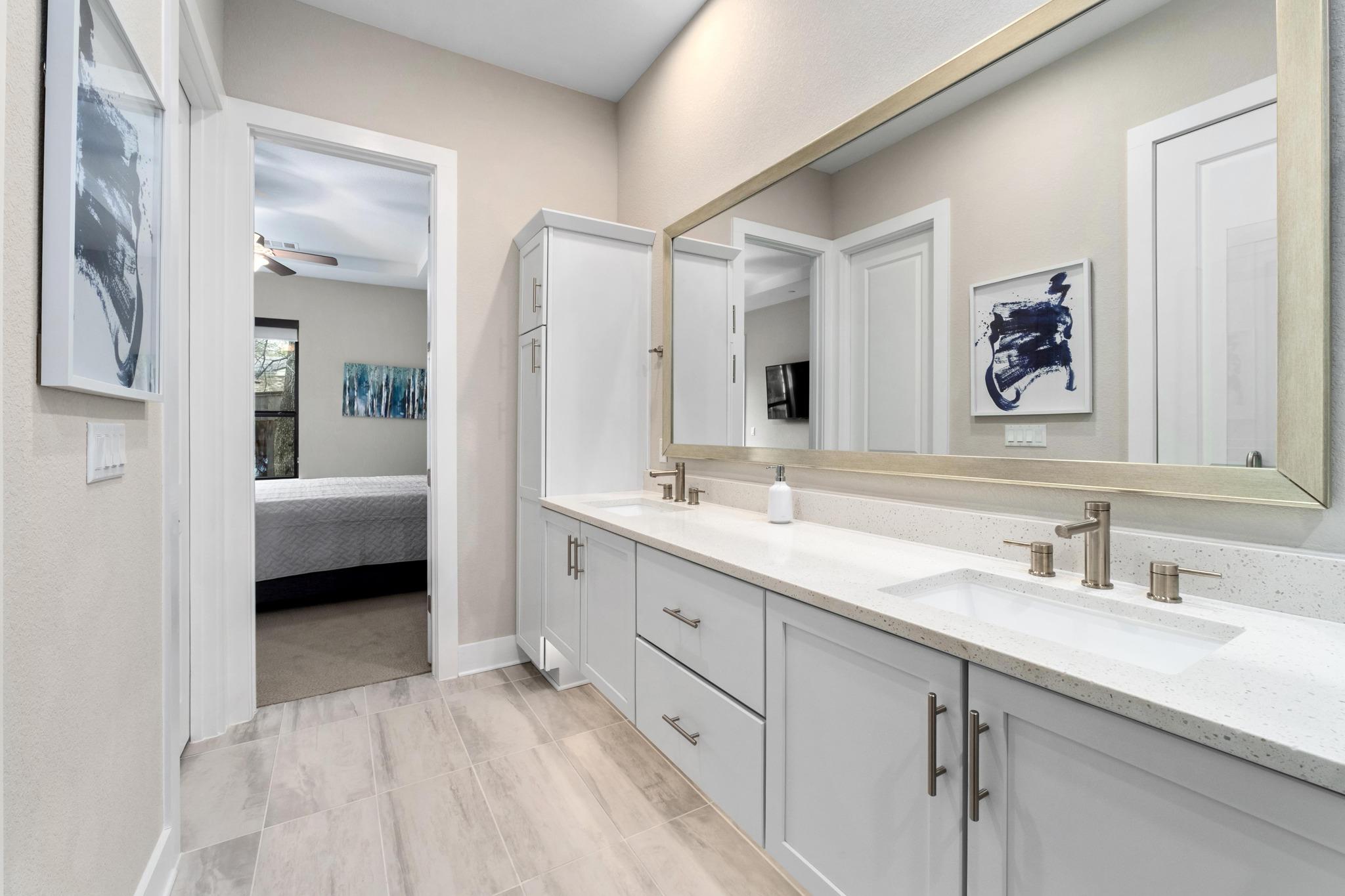 4323 Spicewood Springs RD # 2