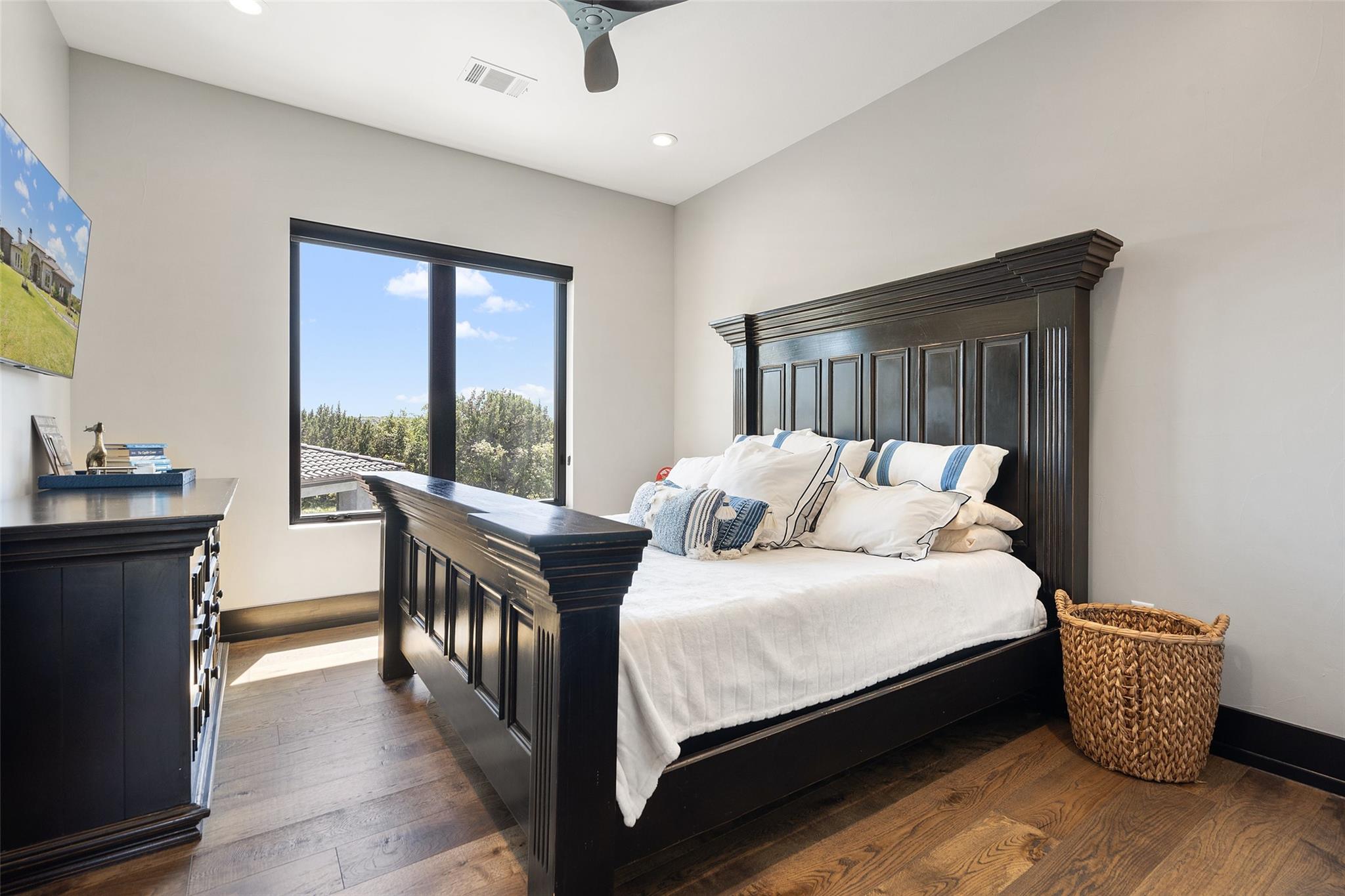 19204 Secretariat PL