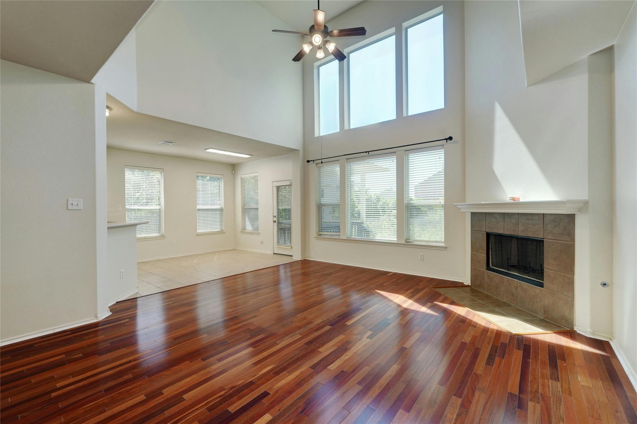 8227 Liberty Walk DR