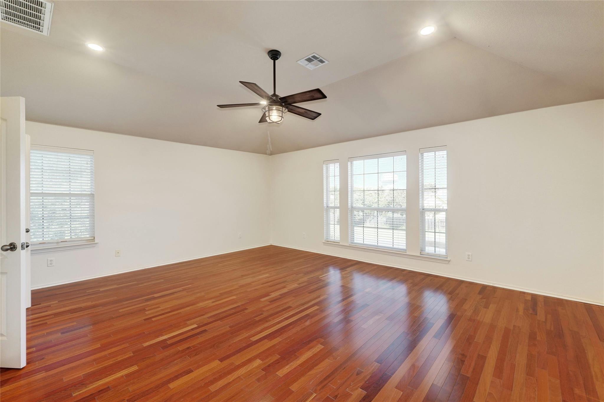 8227 Liberty Walk DR