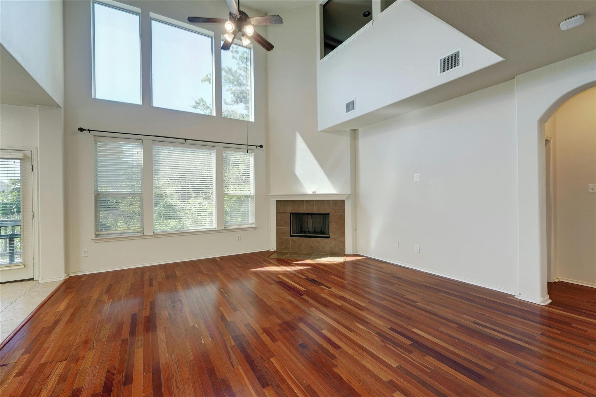 8227 Liberty Walk DR