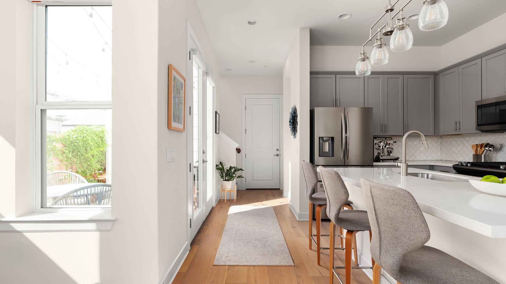 2508 Robert Browning ST, Austin