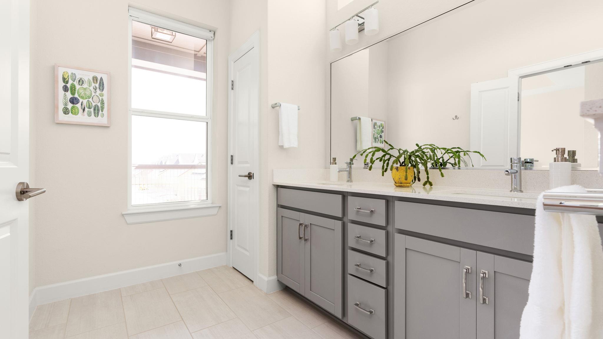 2508 Robert Browning ST, Austin