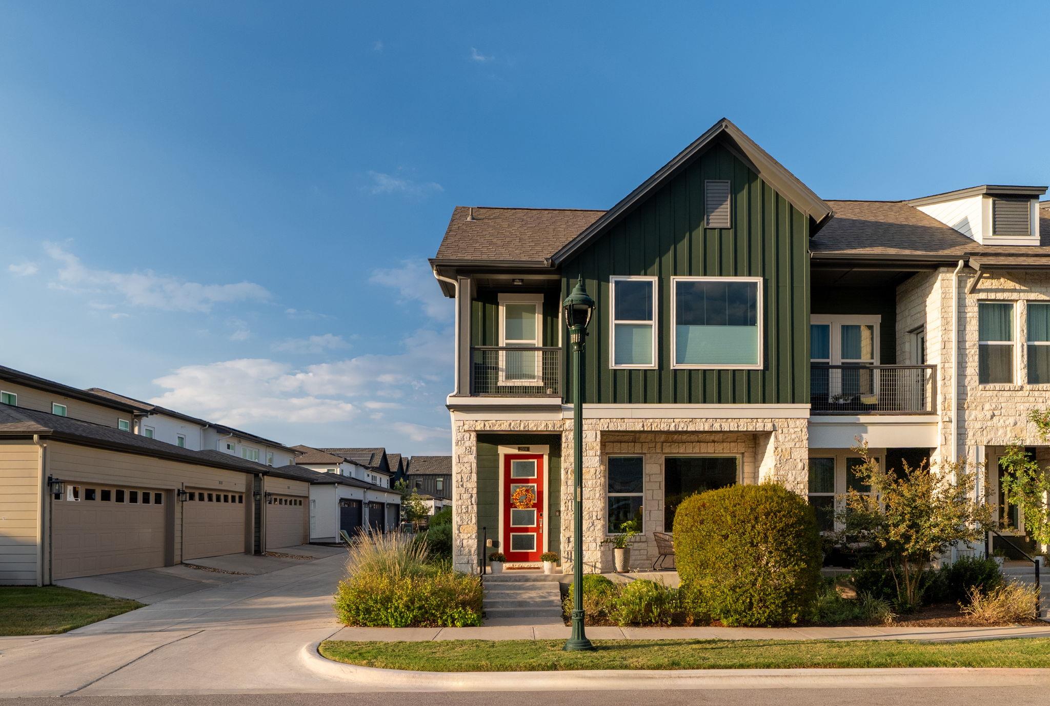 2508 Robert Browning ST, Austin