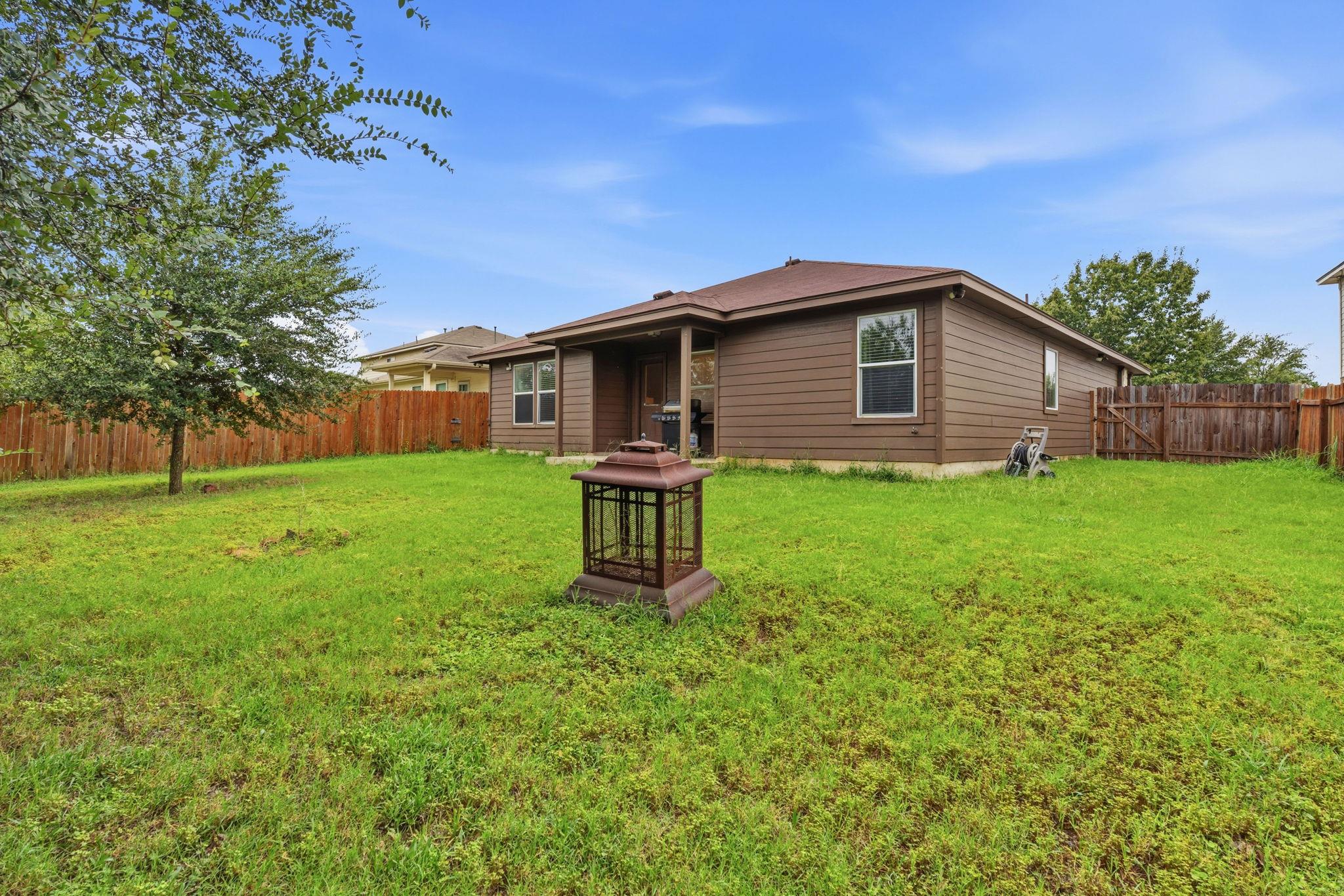 18512 Great Falls DR