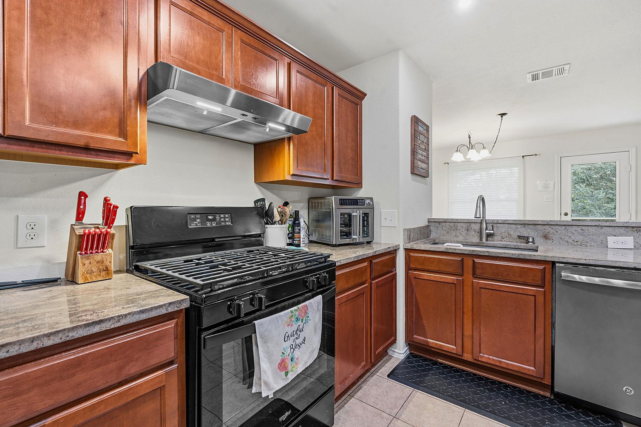 18512 Great Falls DR