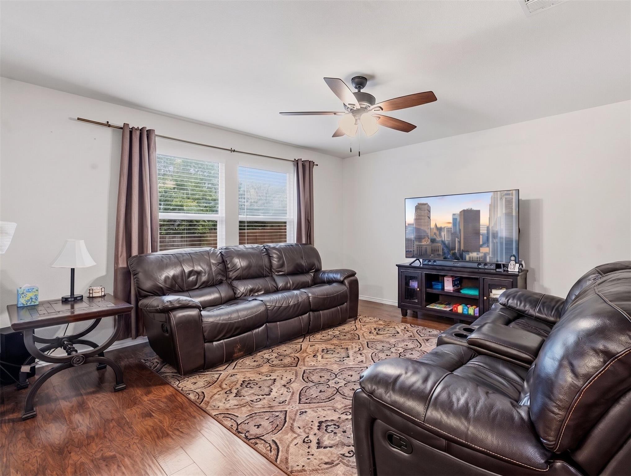 18512 Great Falls DR