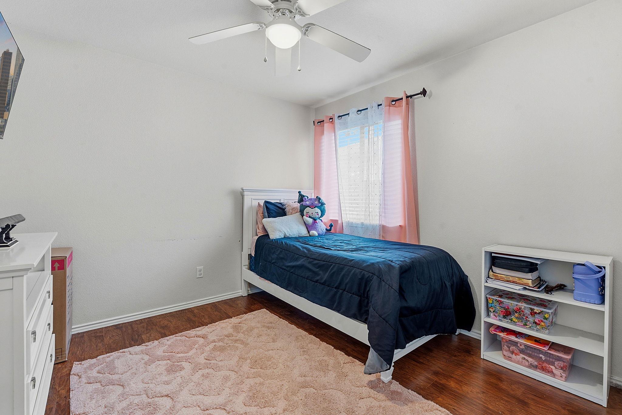 18512 Great Falls DR