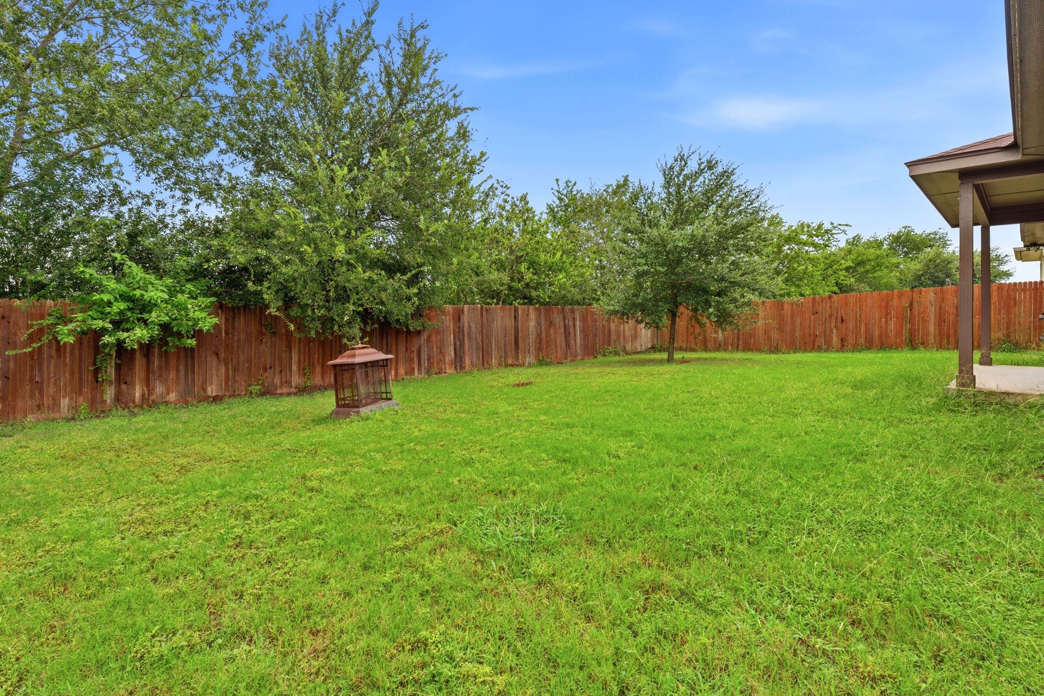 18512 Great Falls DR