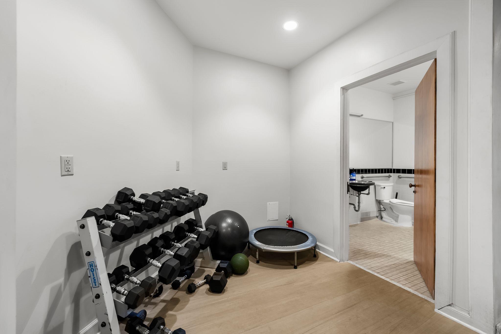 710 Colorado ST # 6E