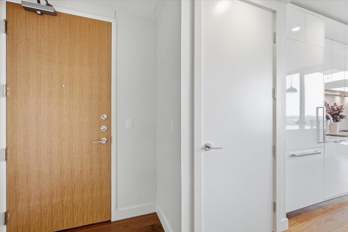 44 East Ave # 1811