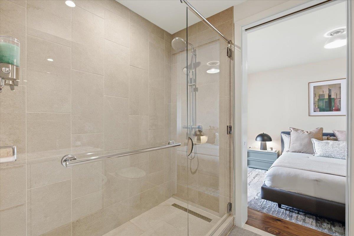 44 East Ave # 1811